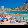 Un oraș spaniol amendează turiștii care ocupă locuri pe plaja înainte de ora 9 dimineața
