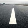 Drumul de legătură aeroport – autostradă trebuie relansat. Zeci de milioane de euro așteaptă desemnarea constructorului
