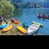 Clubul Alpin Român Filiala Cluj a organizat prima mare acțiune de ecologizare a Lacului Floroiu: FOTO