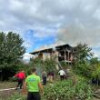 Incendiul de joi după-amiază de la Dumbrăveni s-a soldat cu pagube mari