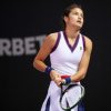 Emma Răducanu a eliminat-o pe Maria Sakkari și s-a calificat în turul patru la Wimbledon