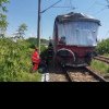 FOTO Accident feroviar la Iași: Autocamion, izbit de un tren