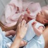 Ministerul Investiţiilor lansează apelul de proiecte „Sprijin pentru cuplurile mamă – nou-născut defavorizate”