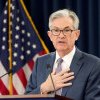 Preşedintele Rezervei Federale a SUA avertizează că menținerea dobânzilor ridicate prea mult timp poate periclita creșterea economică