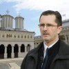 Vasile Bănescu iese tare după ce Teodosie a spus că femeile măritate trebuie să poarte batic: Năzbâtie debitată de fanatismul misogin