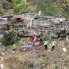 VIDEO Accident grav în Peru: 26 de morţi și 14 răniți după ce un autobuz a căzut într-o prăpastie