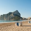 Amenda de 250 de euro pentru turiștii care ocupă locuri pe plaja înainte de ora 9 dimineața
