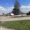 Incendiu pe autostradă: un microbuz a luat foc în parcare