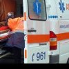 Două mașini conduse de femei s-au ciocnit violent pe o șosea din Dâmbovița! O șoferiță și un pasager au ajuns de urgență la spital