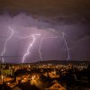 FOTO. Fulgere SPECTACULOASE deasupra Clujului! După o săptămână de caniculă, clujenii s-au bucurat noaptea trecută de ploaie