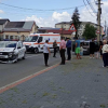O autospecială de poliție aflată în misiune s-a ciocnit cu o mașină pe o stradă din Dej! Doi copii au ajuns la spital după ce șoferul nu s-a asigurat