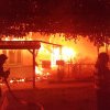 Incendiu catastrofal în toiul nopții, la Șoimărești. Au ars două locuințe și patru anexe